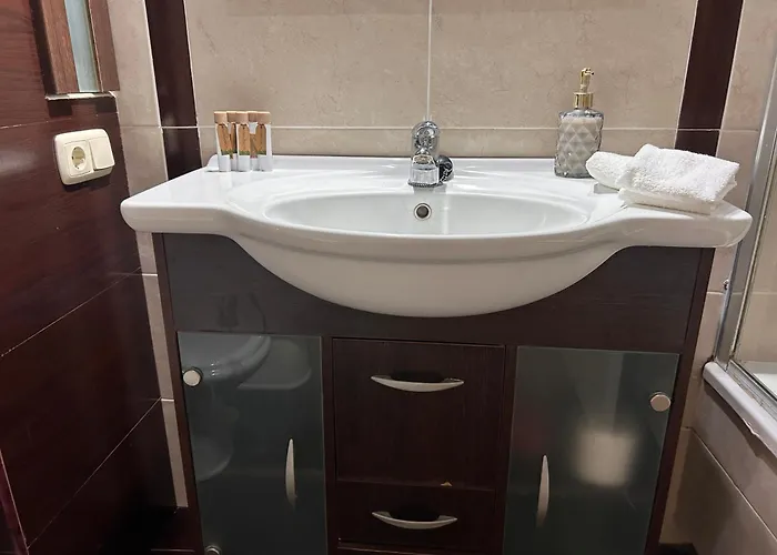 Boliches, Modernos Aptos 1 Y 2 Fantastica Ubicacion