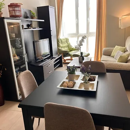 Boliches, Modernos Aptos 1 Y 2 Fantastica Ubicacion * フエンヒロラ