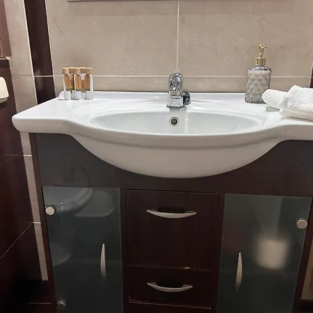 Boliches, Modernos Aptos 1 Y 2 Fantastica Ubicacion