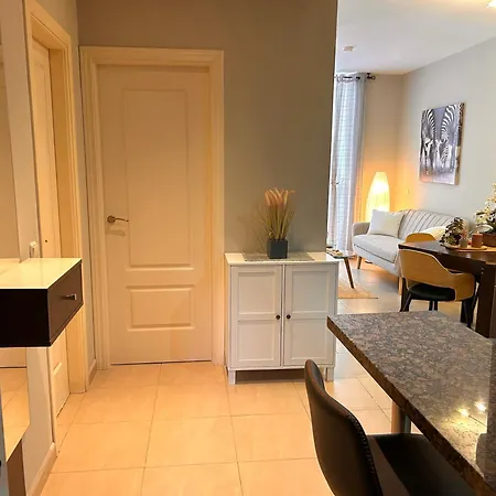 アパート Boliches, Modernos Aptos 1 Y 2 Fantastica Ubicacion フエンヒロラ